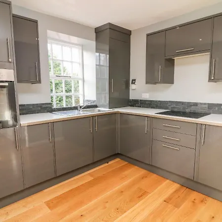 2 Boarbank Farm Grange-over-Sands